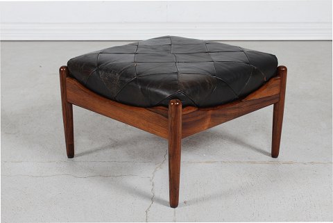 Danish Modern
Stool of rosewood
Kristian Vedel style