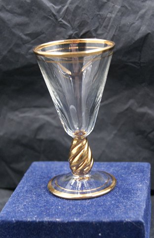 Ida Gläser mit Gold von Holmegaard, Dänemark. Schnaps
H 8cm - Ô 4cm