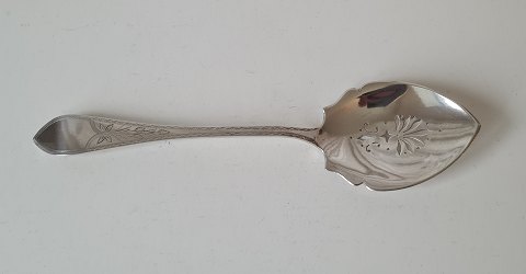 Empire serving spade in silver from 1899