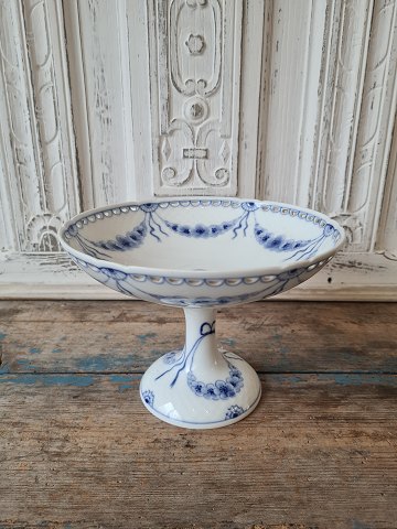 B&G Empire rarely bowl with lace edge
