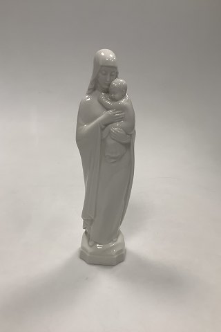 Royal Copenhagen Blanc de Chine Standing Madonna with child No 3658