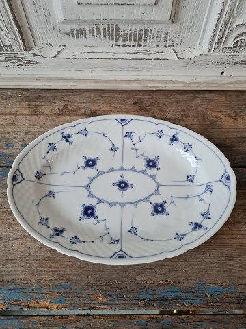 B&G Blue Fluted dish 27,5 cm.