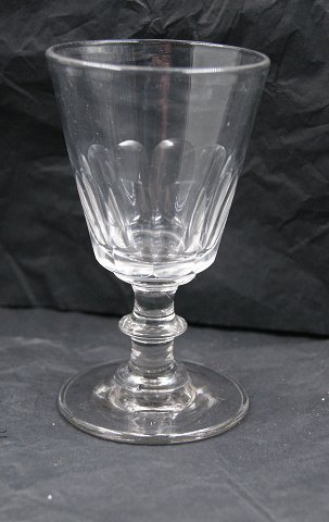 Christian d.8 glas fra Kastrup/Holmegaard. Sauterneglas 11cm
