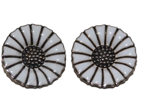 Michelsen Silver
Small Daisy ear clips