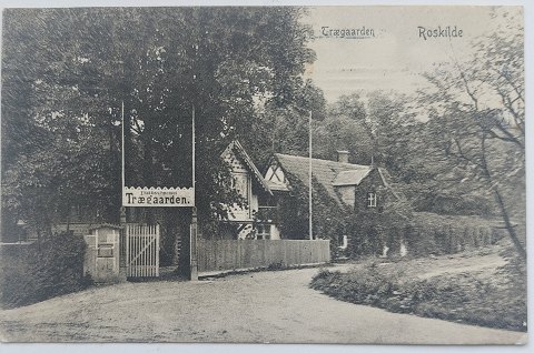 Postkort med motiv fra Trægaarden i Roskilde