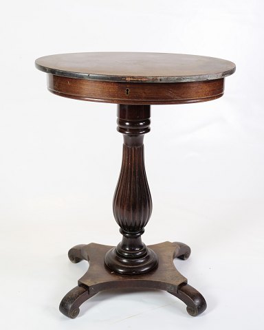 Antique Side table - Oval Sewing Table - With Sewing Room - Mahogany - Year 1890
Great condition
