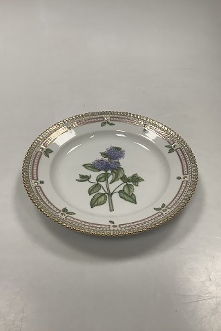 Royal Copenhagen Flora Danica Salat Tallerken No 20 / 3573