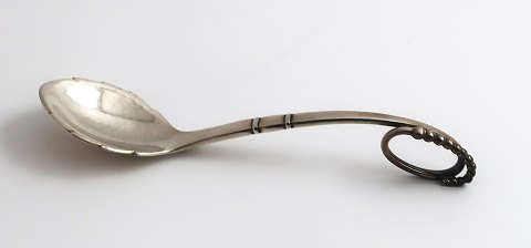 Georg Jensen. Sølvbestik (925). Sukkerske. Model 41. Længde 12,3 cm.
