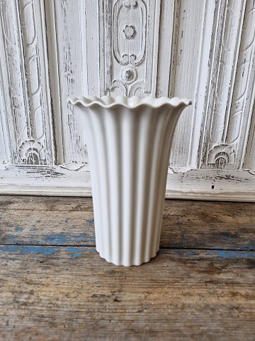 Thorkild Olsen for Royal Copenhagen Blanc de Chine riflet vase no. 4032