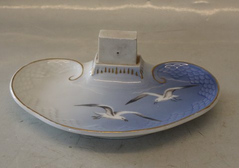Oval dish with matchbox 18.5 cm B&G Seagull Porcelain with gold
