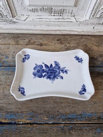 item no: 593582