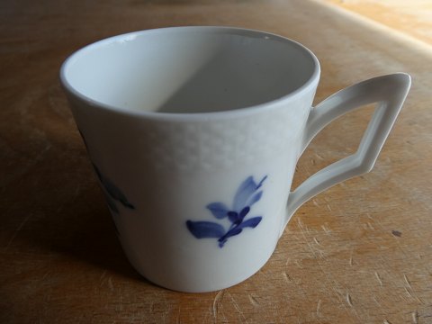 item no: po-Flettet choko-kop 8043.SOLD