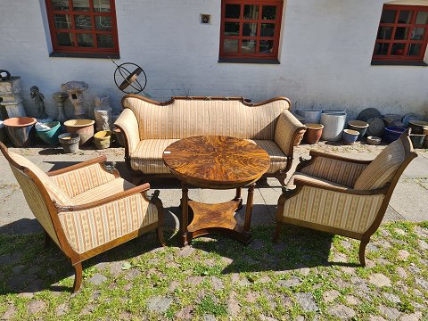 Mbelst og spisestuer