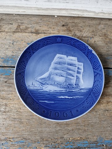 item no: 612728