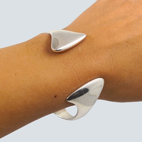 Armschmuck
