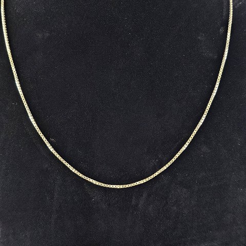 Halskæde 
8K hvidguld
47 cm