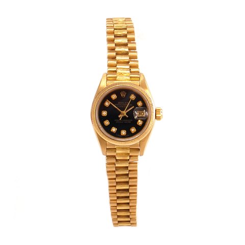 Pocket- and wrist watches