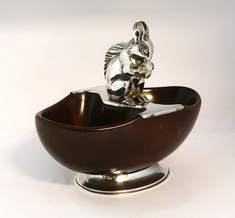 item no: 630077