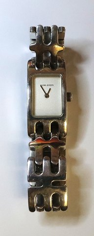 Pocket- and wrist watches
