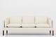 Børge Mogensen / Fredericia Furniture
BM 2213 - Reupholstered 3-seater sofa in cream-colored Paris Cream leather with 
mahogany legs. We offer upholstery of the sofa in fabric or leather of your 
choice.
Availability: 6-8 weeks
Renovated

