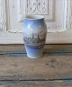 Royal Copenhagen vase dekoreret med Kronborg no. 4571