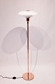 PH3½-2½, limited edition, kobber gulvlampe af Poul Henningsen og  Louis Poulsen.
5000m2 udstilling.