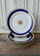 Set on 6 B&G lunch plate decorated with royal blue, Greek eternity pattern and 
coat of arms in gold 21 cm.