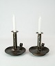 A set of low candlesticks of Tin, in great used condition from the 1860s.
5000m2 showroom.