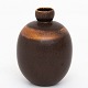 Saxbo / Saxbo 
Calabash-shaped vase in stoneware with brown hare