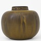 Carl Halier / Royal Copenhagen
Large round vase in stoneware with Solfatara glaze. Signed.
1 pc. in stock
Original condition
