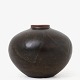 Axel Salto / Royal Copenhagen
Vase i stentøj i bjørneglasur, model 20738
1 pc. in stock
Original condition
