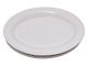 Ursula
Oblong white luncheon plate 28.3 cm.