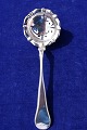 Dänisch Silberbesteck, Streulöffel aus 13 1/3L Silber von Niels Holst Wendelboe, 
Dänemark
