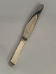 Dinner knife #Pyramid Georg Jensen Silver
Length 22.7 cm approx
SOLD