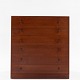 Mogens Koch / Rud. Rasmussen Snedkerier
Rare drawing cabinet in solid teak w. 6 drawers.
2 pcs. på lager
Good, used condition
