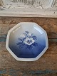 B&G Christmas rose angular dish no. 217A