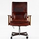 Arne Vodder / Sibast Furniture
Office chair with teak frame, four-pass swivel base with wheels and original 
aniline leather.
1 pc. in stock
Good, used condition
