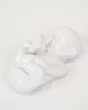 Porcelænsfigur - Pludrende baby - Hvid glasur - Allan Therkelsen
Flot stand
