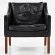 Børge Mogensen / Fredericia Furniture
BM 2207 - Easy chair in patinated black leather and teak legs.
1 pc. in stock
Good, used condition
