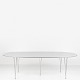Piet Hein / Fritz Hansen
Superellipsebord i hvid laminat m. spændben af stål.
1 stk. på lager
Pæn, brugt stand
