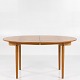 Hans J. Wegner / Andreas Tuck
AT 332 - Oval dining table in mahogany with frame in beech with two extension 
leaves. Extension leaves adds an extra 110 cm.
1 pc. in stock
Used condition
