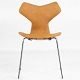 Arne Jacobsen / Fritz Hansen
AJ 3130 - Reupholstered 