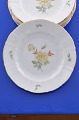 Bing & Grondahl Dune Rose six cake plates 28A