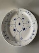 Royal Copenhagen Musselmalet Fluted, roasting dish.
Dec. No. 1/101
Length 44.5 cm.
SOLD