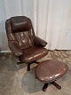 Lænestol mes skammel
 Kr. 1850,-