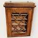 Wall cabinet
Mahogany
DKK 775