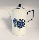 Königliches Kopenhagen. Blaue Blume. Kaffeekanne. Modell 8032. Höhe 21,5 cm. (1 
Wahl)