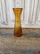 Hyacinth glass in amber glass with net pattern