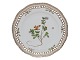 Flora Danica
Frokosttallerken med gennembrudt kant 23 cm. #3554