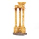 Grand Tour souvenir i form af Vespasians tempel, Rom, udført i alabast eller 
marmor. H: 32cm